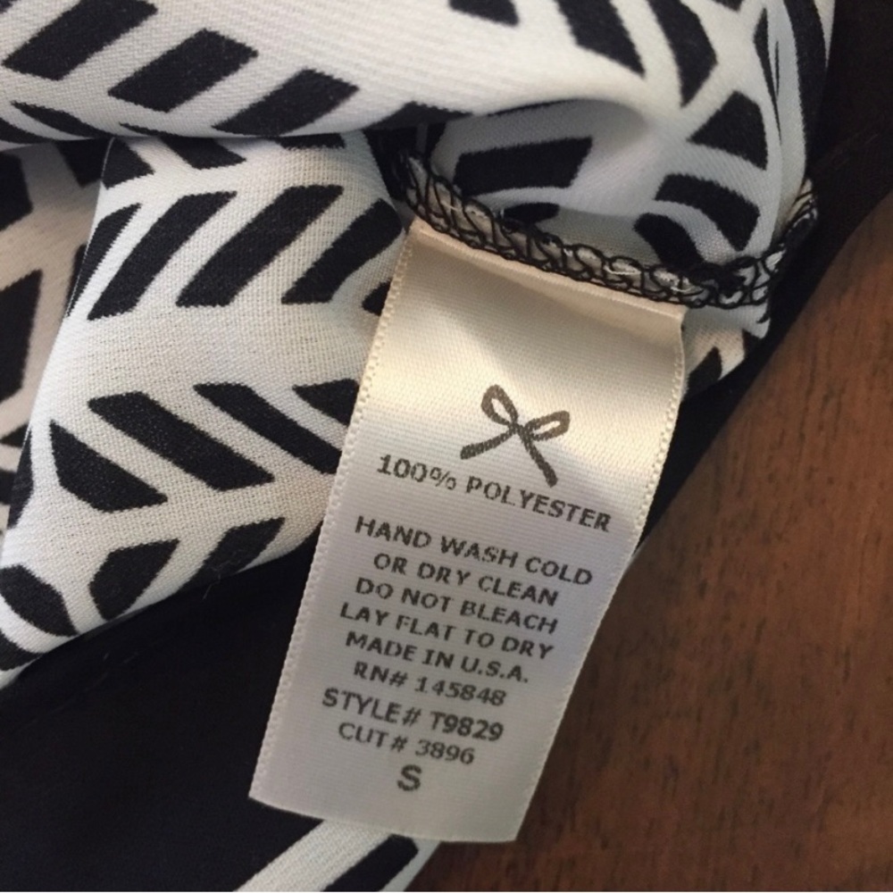 Anthropologie Everly Black and White Geometric Tank Top Blouse - Picture 5 of 7